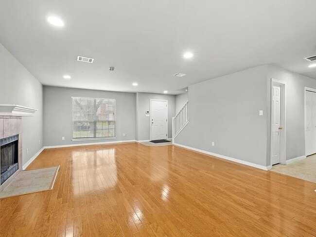 Building Photo - 2200 N Shields Dr