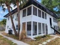 Building Photo - 204 Waverly Way