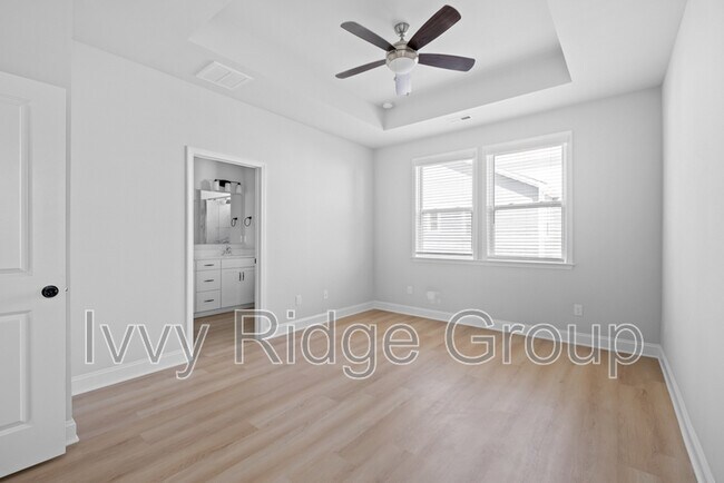 Building Photo - 2538 Lydia Ave