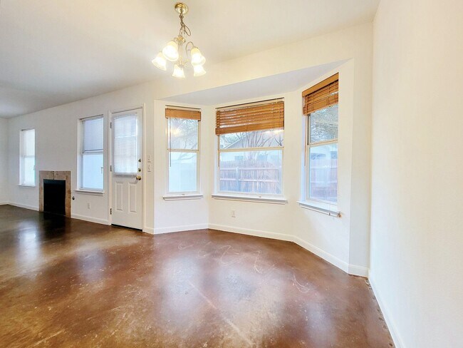 Building Photo - Beautiful 3/BR 2.5/BA Home for Rent in Austin!