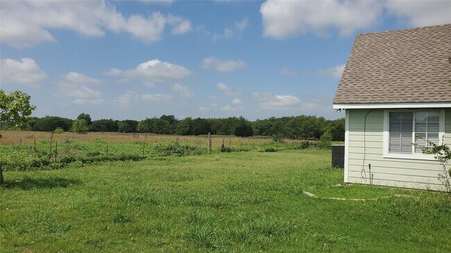 Building Photo - 1656 County Rd 697