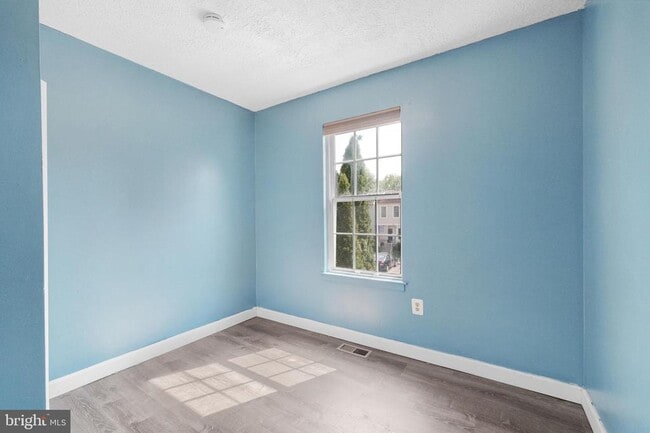 Building Photo - 18931 Birdseye Dr