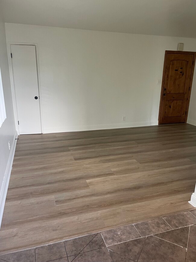 Building Photo - 8974 Cadillac Ave