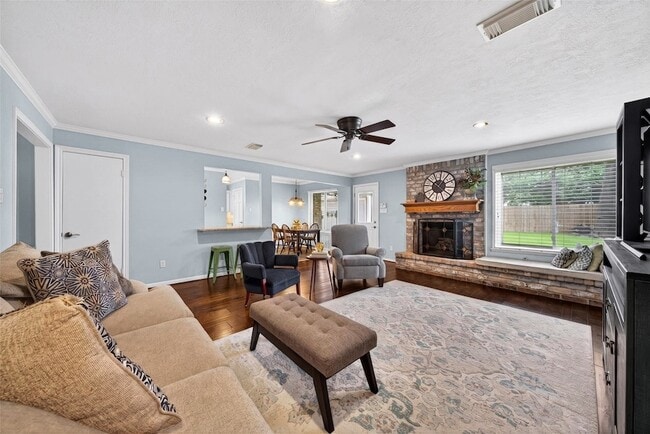 Building Photo - 5618 Bough Ct