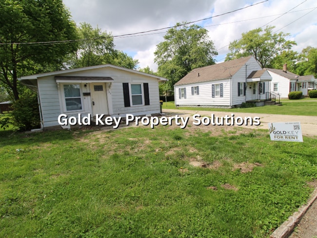 Building Photo - 4 Bed 1.5 Bath Home for Rent! (SECTION 8 APPROVED)