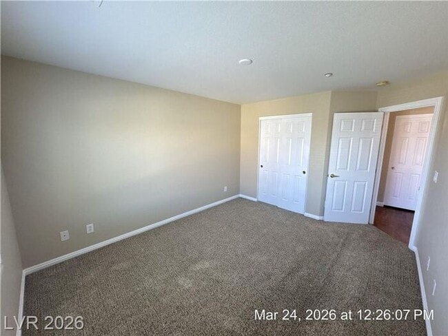 Building Photo - Gated Community with the perfect mix of style, location, and amenities!