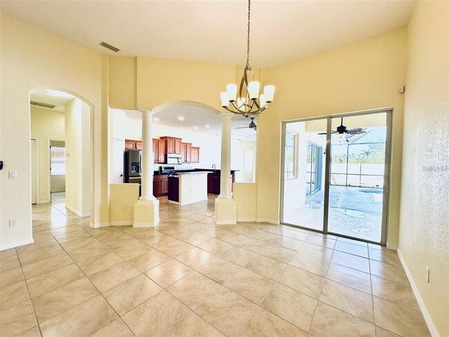 Building Photo - 9423 Rosebud Cir