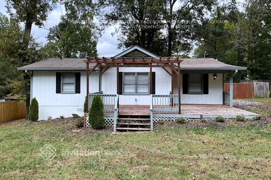 Primary Photo - 2960 Goldmine Rd