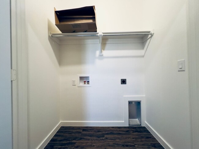 Building Photo - MOVE-IN SPECIAL: Beautiful 3-Bedroom, 2-Bathroom Duplex in Wolfforth – Frenship ISD!