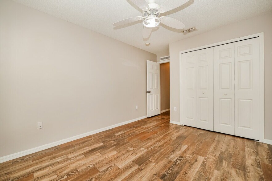 Building Photo - 13719 Gentle Woods Ave