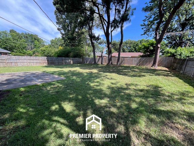 Building Photo - Charming 3BR/1.5BA Whitehaven Home | Low-Maintenance Tile Floors & Huge Fenced Yard