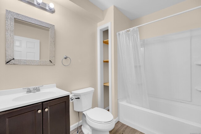 Building Photo - 8-10 Rimmondale St