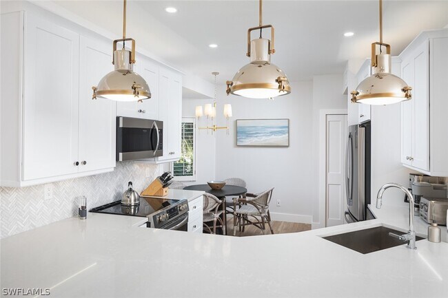 Building Photo - 7638 Pebble Creek Cir