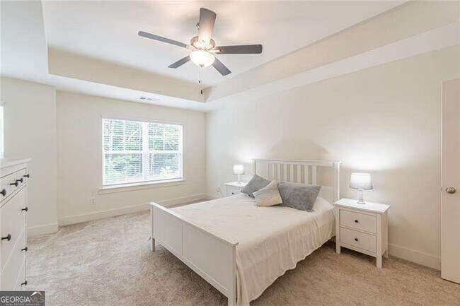 Building Photo - 5392 Brooklands Dr