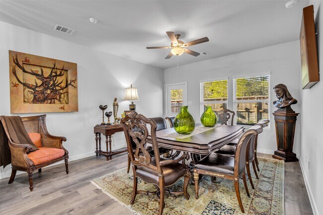 Building Photo - 7866 Alset Dr