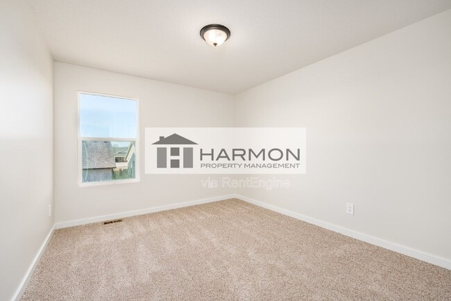 Building Photo - 2078 N Reece Ct