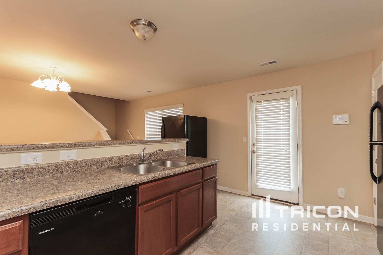 Building Photo - 4848 Magnasco Ln