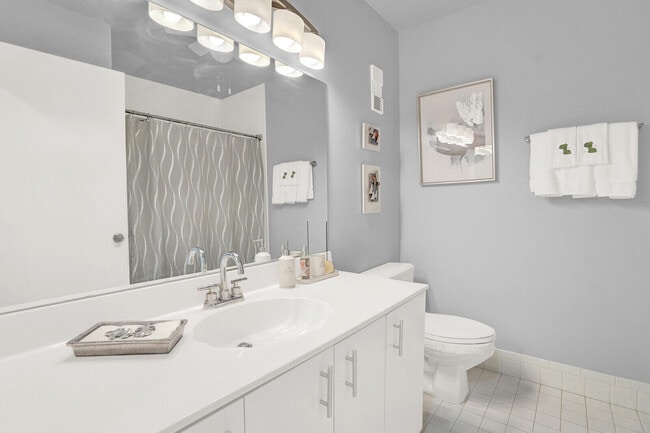 Building Photo - 6444 Mill Pointe Cir