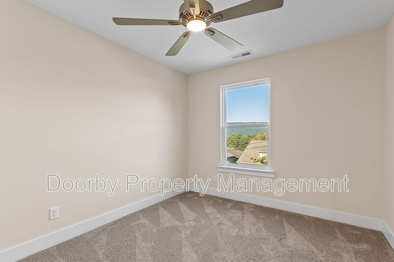 Building Photo - 432 Wayne Ave