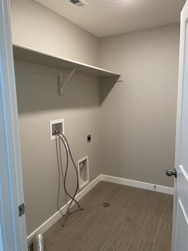 Building Photo - A - 153 E Brushy Canyon St - 1