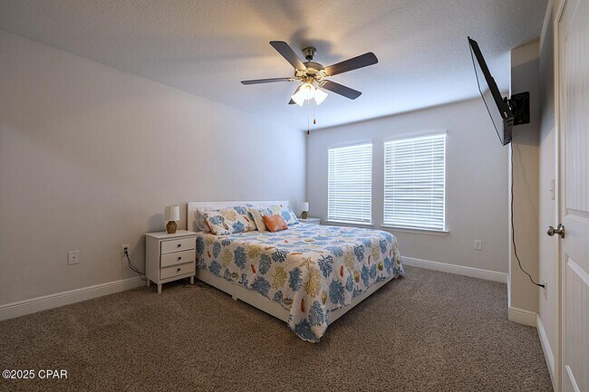 Building Photo - 1882 Pointe Dr