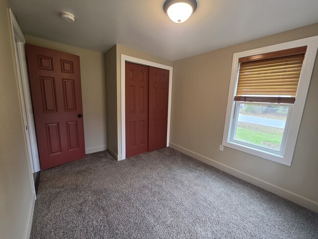 Building Photo - 4582 Maiden Ln