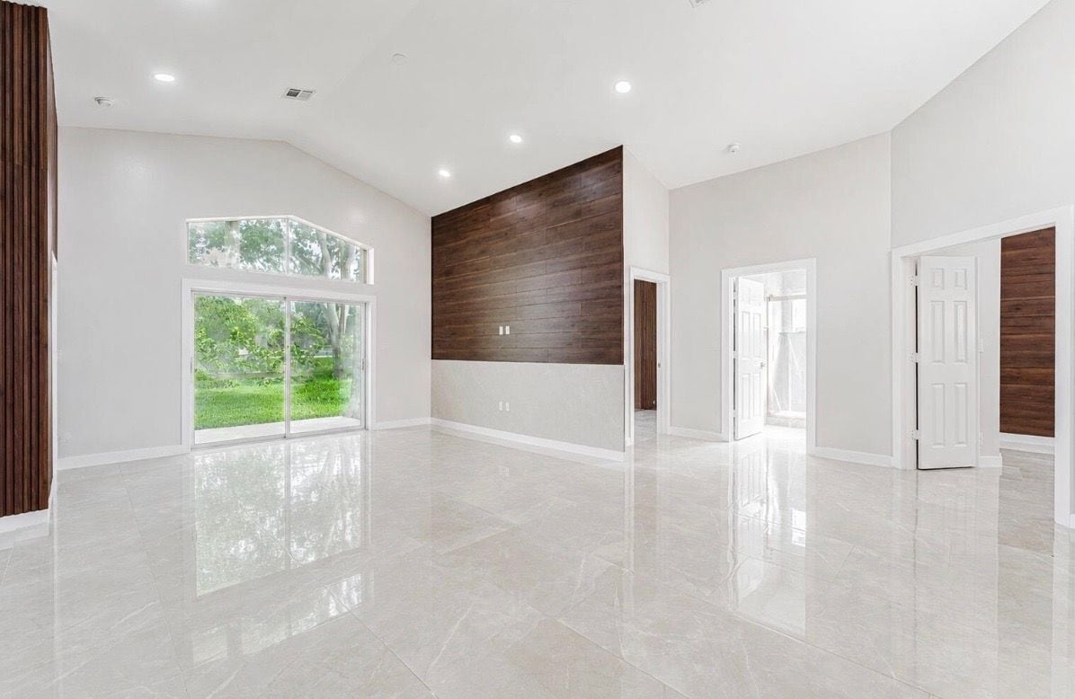 Building Photo - 7512 Eagle Point Dr