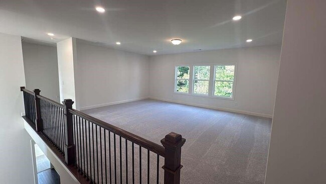 Building Photo - 5365 Travers Ln
