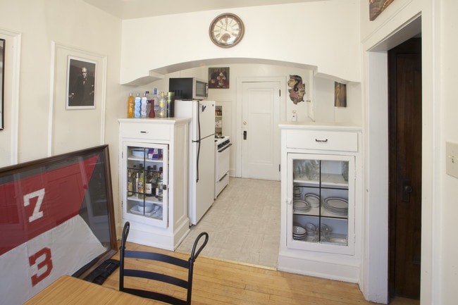 Building Photo - 1805 E. Park Pl.