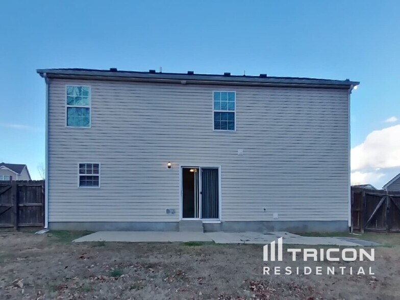 Building Photo - 706 Cottoncloud Dr