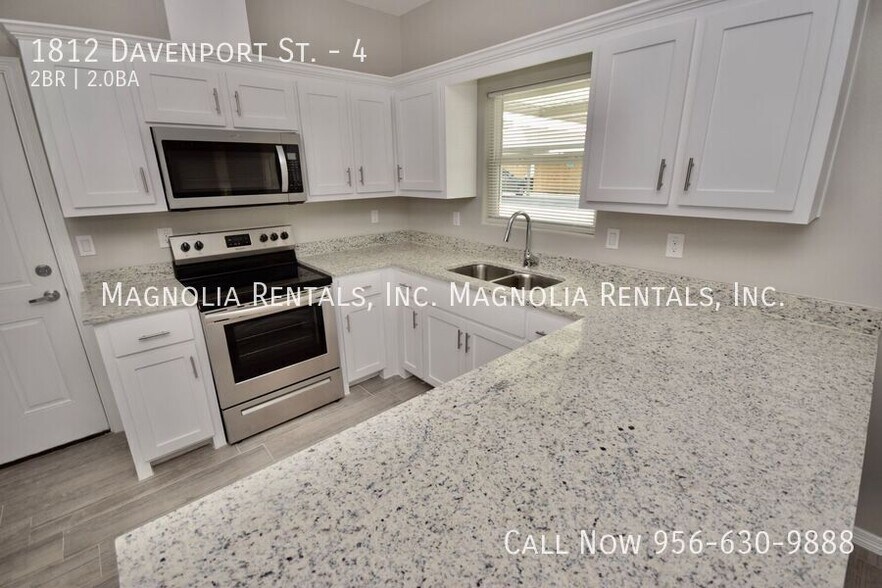 Building Photo - 1812 Davenport St