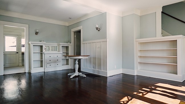 Building Photo - 1764 Rodney Dr