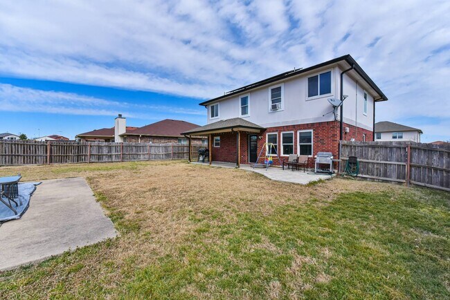 Building Photo - 5303 Western Swing Ct
