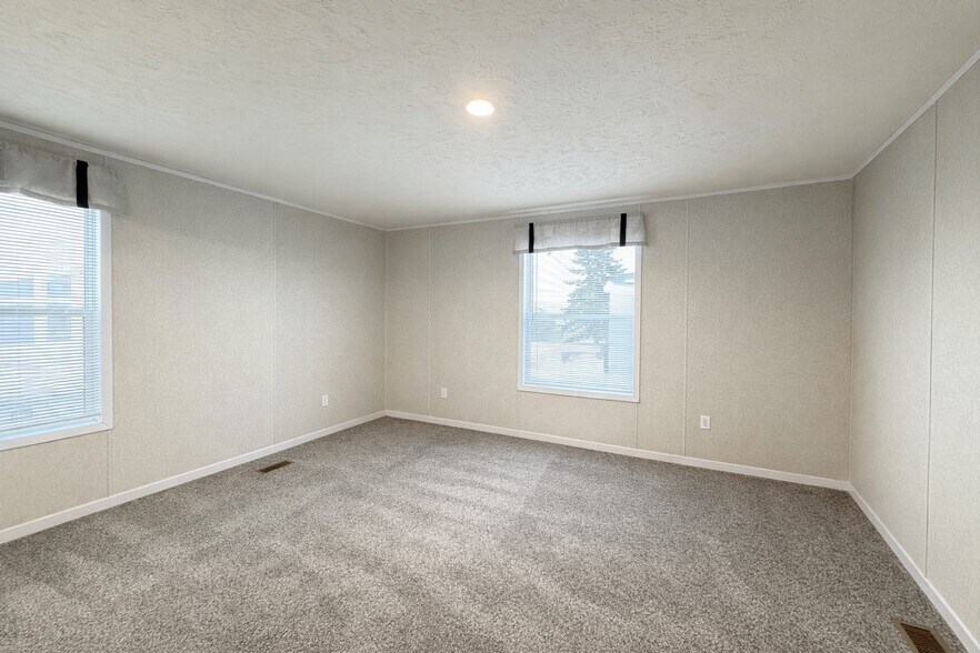 Building Photo - 29652 Cambridge Ct