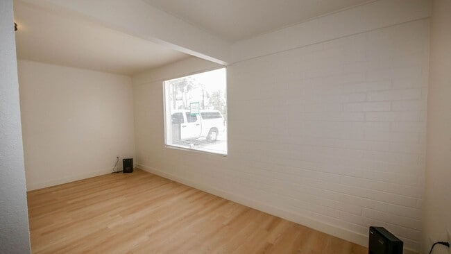 Building Photo - OPEN HOUSE, SAT., AUG. 30th from 11 - 11:3...