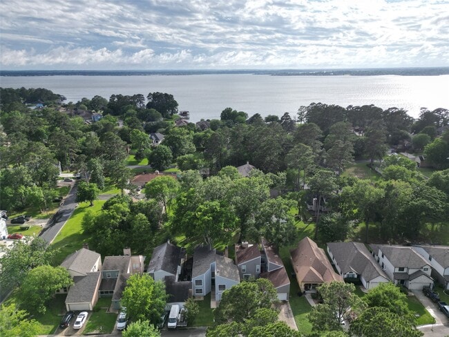 Building Photo - 12841 Orion Ct