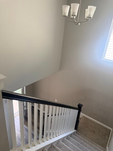 Building Photo - 6206 Lake Rock Ln
