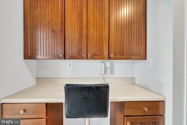 Building Photo - 4141 Henderson Rd