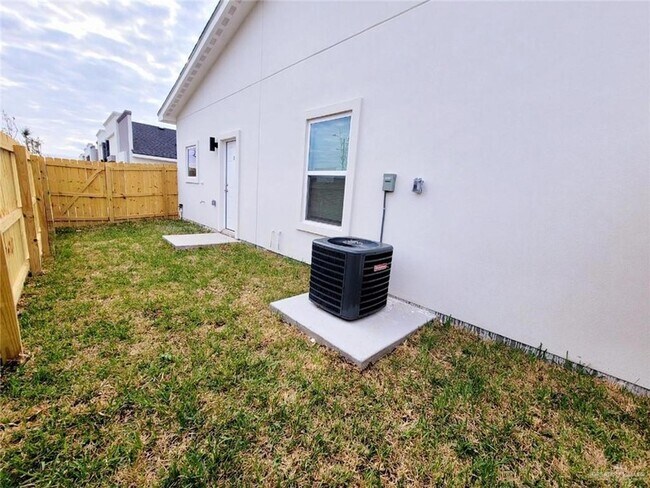 Building Photo - 3405 Frio Ave