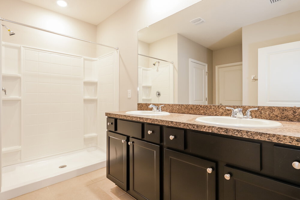 Building Photo - 16471 Little Garden Dr
