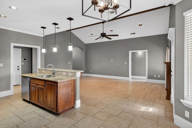 Building Photo - 1122 Porterfield Rd