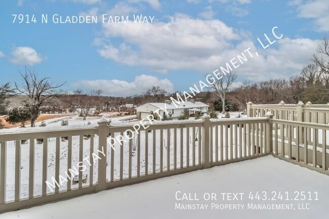 Building Photo - 7914 N Gladden Farm Way