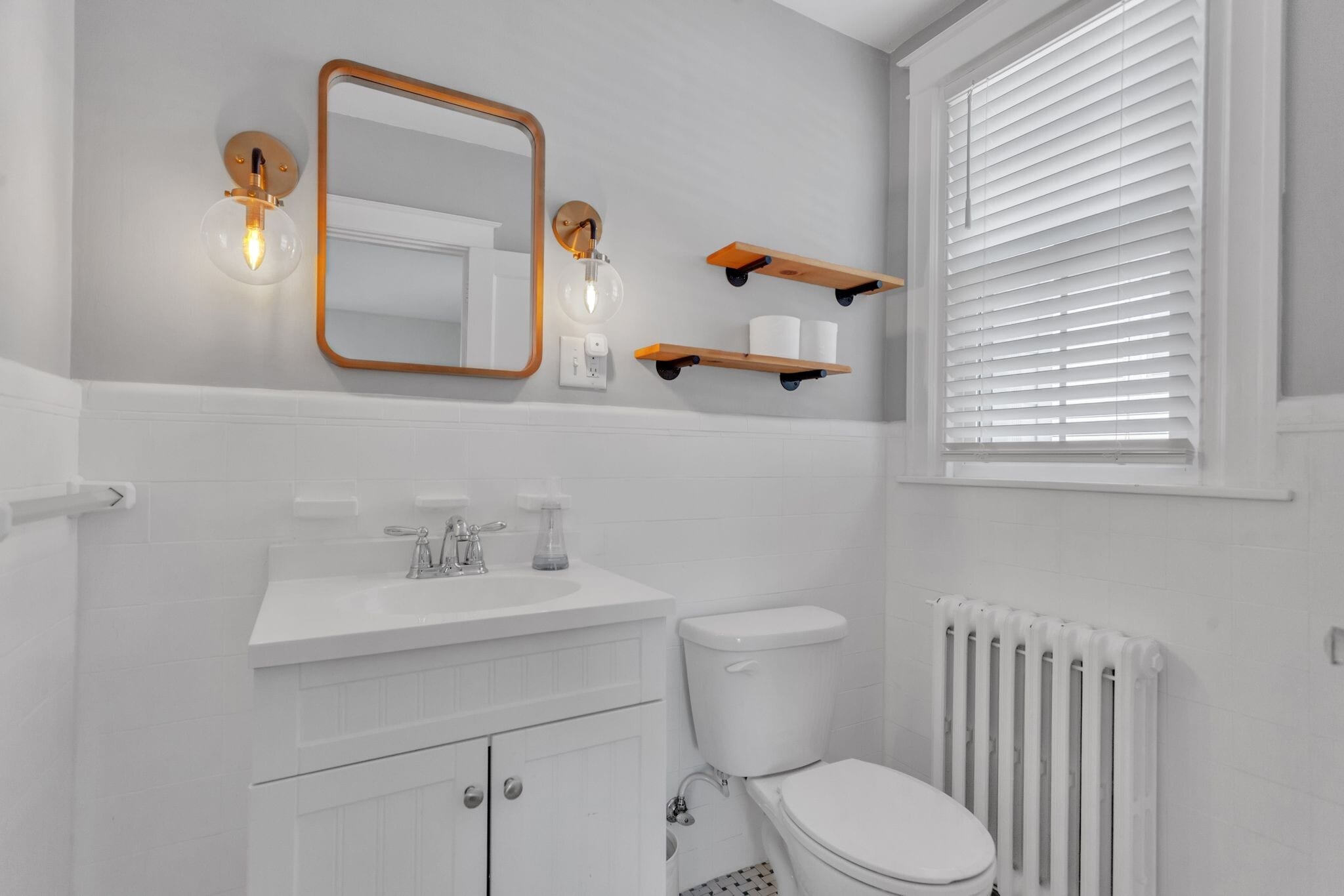 Primary Bathroom - 2314 Bryn Mawr Ave