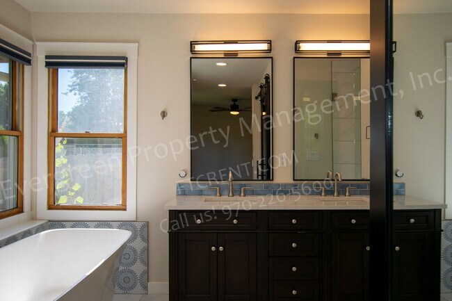 Building Photo - Beautiful 4-Bedroom Home in Southeast Fort Collins!