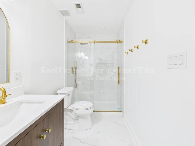 Building Photo - 236 Huntstree Pl