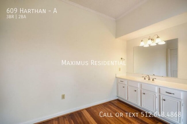 Building Photo - 609 Harthan-A