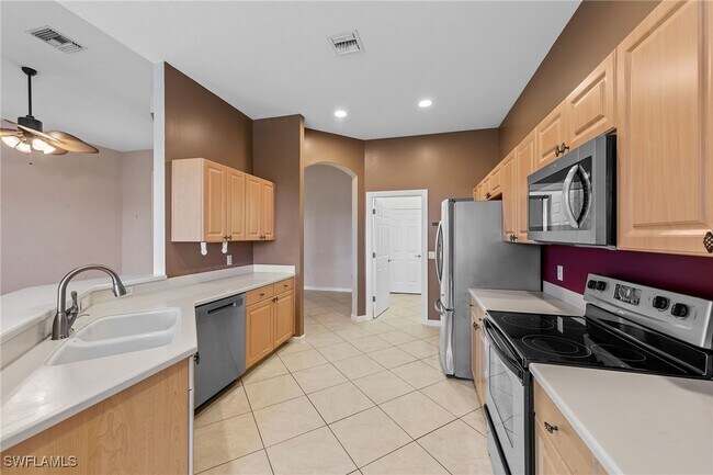 Building Photo - 5537 Whispering Willow Way