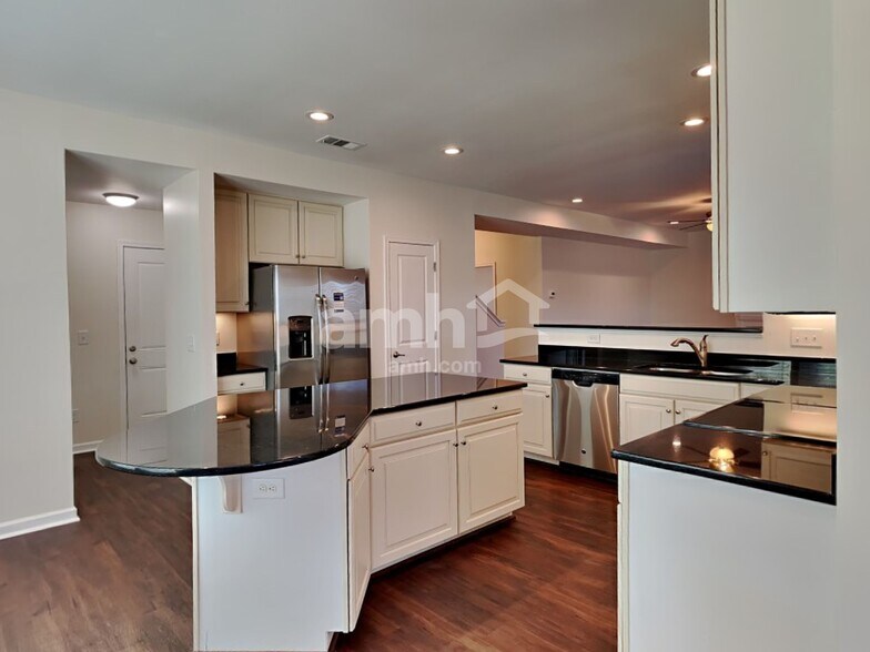 Building Photo - 1721 Muirwood Blvd