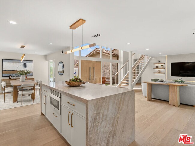 Building Photo - 32017 Wallington Ct