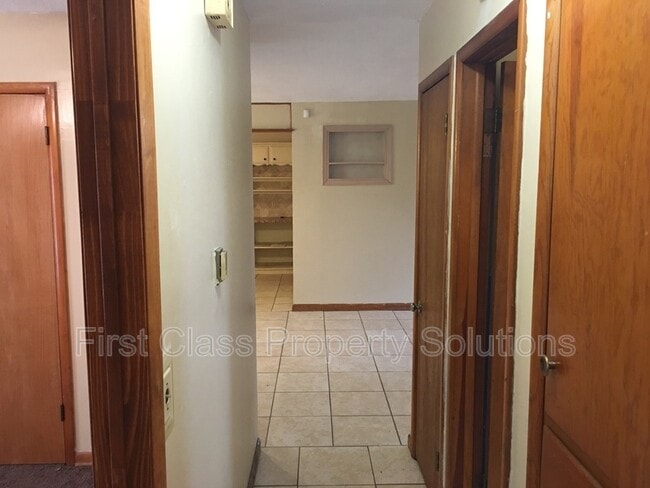 Building Photo - 2732 SW 61st St